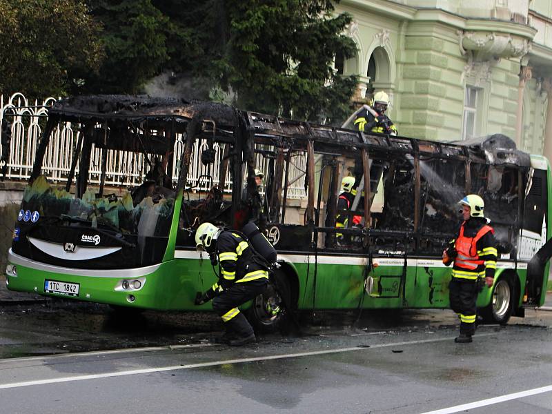 V neděli 10. června kolem 19.15 hodin hořel na třídě 1. máje  v Hranicích elektrobus městské hromadné dopravy