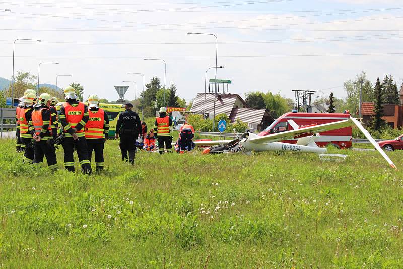 Nehoda větroně v blízkosti drahotušského letiště - 8. května 2019