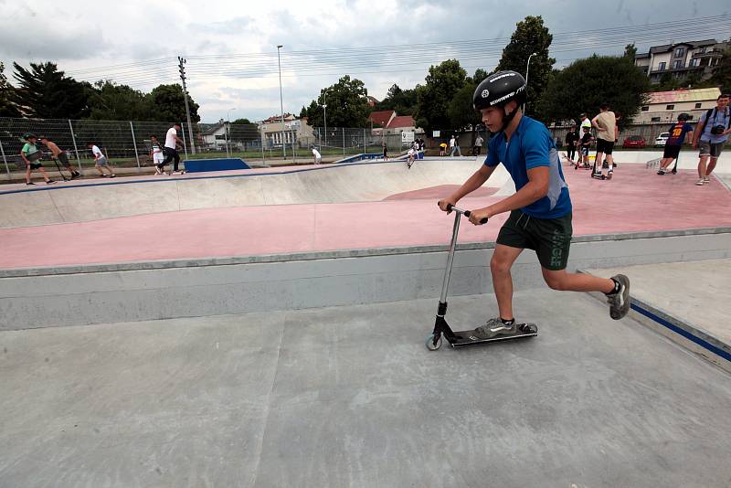 Skatepark v Uherském Hradišti slavnostně otevřeli v pátek 25. června 2021