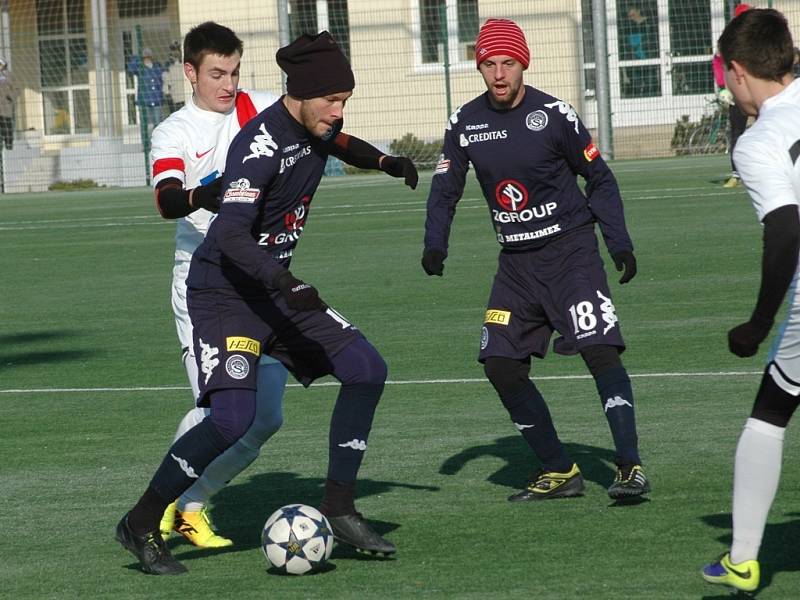 Slovácko ve Starém Městě zdolalo Trenčín 5:3.