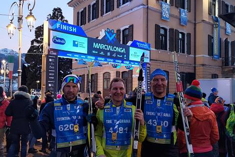 Na start jubilejního padesátého ročníku běžkařského laufu Marcialonga se postavili i tři členové Sokola Bojkovice Pavel Křižka, Martin Kočica a Martin Liška.