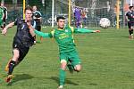 Fotbalisté Boršic (zelené dresy) v derby remizovali s Osvětimany 1:1.