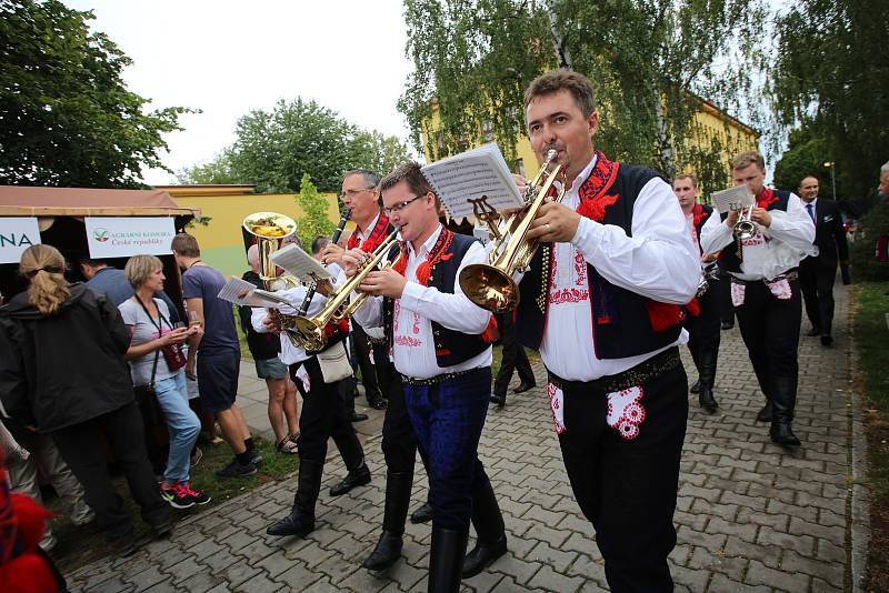 Slavnostní vyhlášení výsledků X. ročníku soutěže TOP Víno Slovácka 2017 v Polešovicích. Jedná se o regionální ocenění nejlepších vín Slovácka