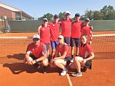 Starší žáci z klubu Tenis Slovácko postoupili na mistrovství České republiky do Rakovníka.