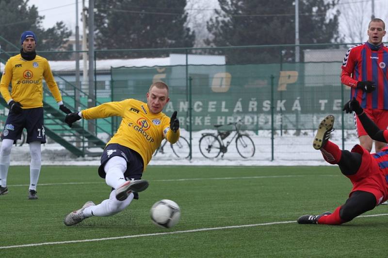 1. FC Slovácko - Senica 1:0 ( Slovácko ve žlutém).