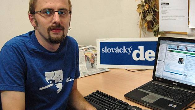 Pavel Bednařík v redakci Slováckého deníku.