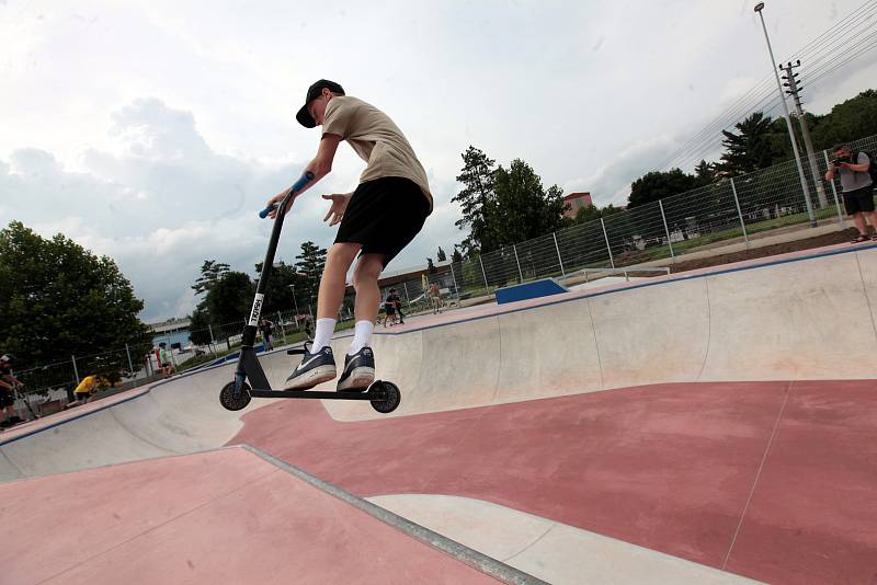 Skatepark v Uherském Hradišti slavnostně otevřeli v pátek 25. června 2021