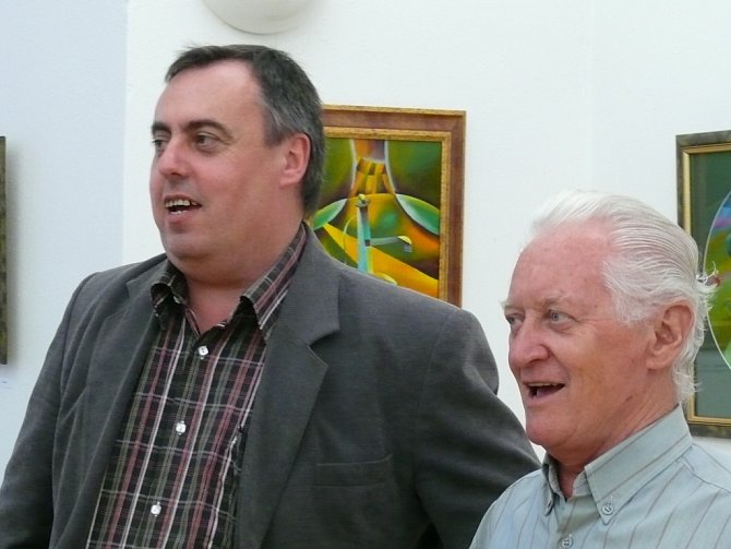 Jan Botek s Martinem Hrbáčem na vernisáži v Uherském Ostrohu.
