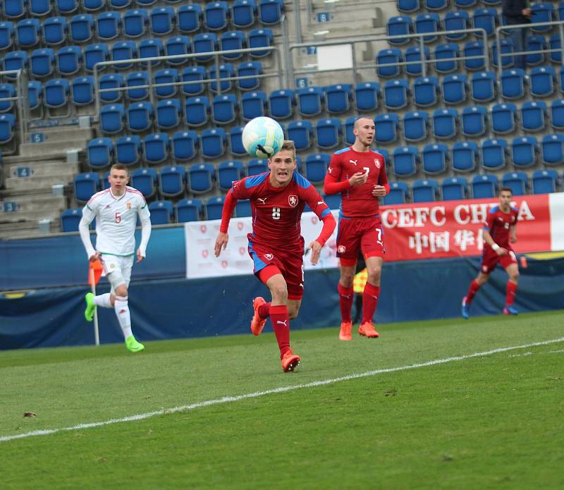 Odchovanec Slovácka a hráč PSV Eindhoven Michal Sadílek patřil v kvalifikačním zápase U21 proti Litvě k nejlepším hráčům.