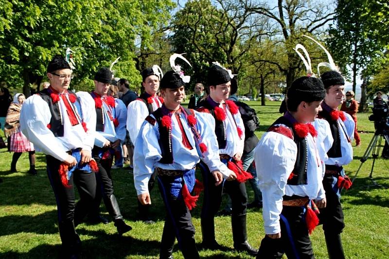 Poutní bohoslužbu v polní kapli na Blatnické hoře celebroval P. Antonín Hráček.