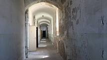 Bohoslužby v hradišťské věznici se účastnili čtyři duchovní, ministr a další stovka lidí.