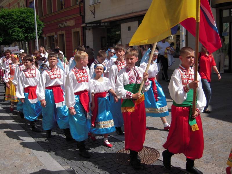 Na folklorním festivalu Kunovské léto se představí soubory z celé Evropy.