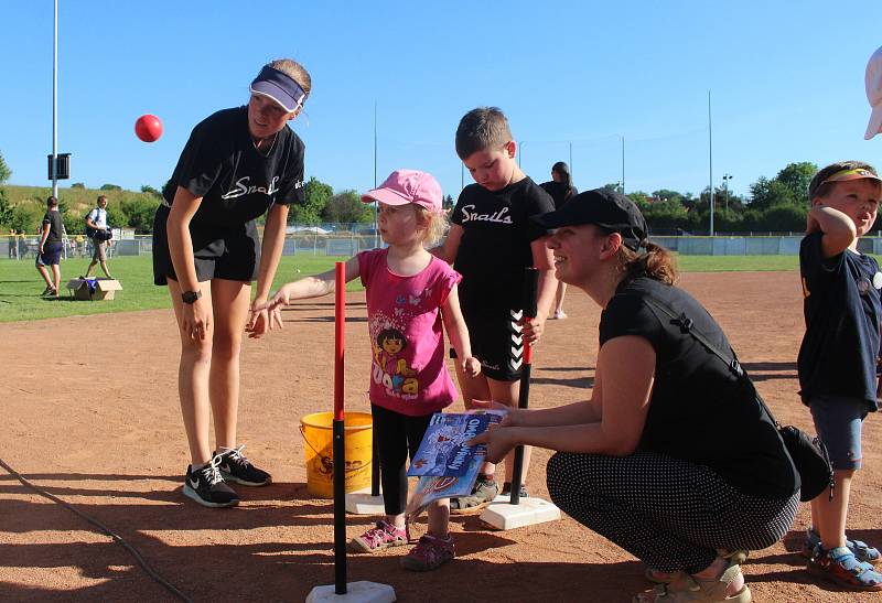 Softbalový oddíl Snails Kunovice představil nový areál za 6,2 milionu korun.