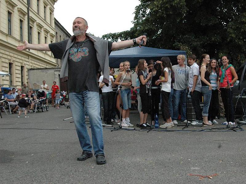 V rámci doprovodných programů 35. ročníku LFŠ vystoupil také sbor Svatého Pluka.