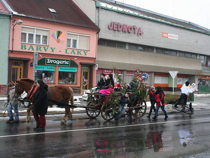 Fašank v Hluku