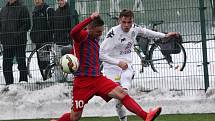 Staré Město Fotbal 1. FC Slovácko - FK Senica. Přípravný zápas.  Na snímku vpravo Tomáš Břečka.