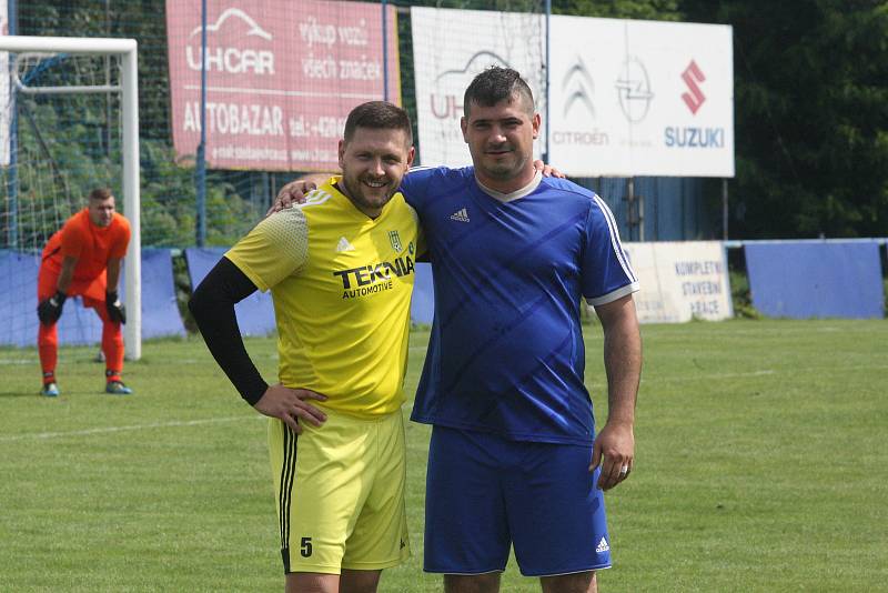 Fotbalisté Kunovice doma prohráli s Nivnicí 0:2. Hosty poprvé vedl nový hlavní trenér Pavel Barcuch.