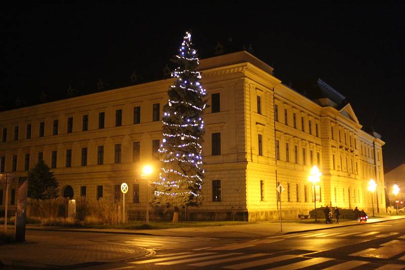 Vánoční výzdoba Uherského Hradiště. Střední uměleckoprůmyslová škola.