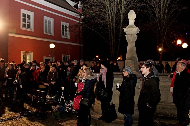 Bigbíťáci s živou muzikou připravili posluchačům svým koledováním nezapomenutelné zážitky.