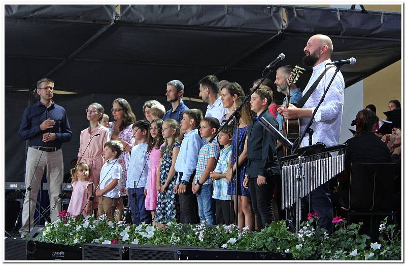 Koncert lidí dobré vůle 2022 na Velehradě.