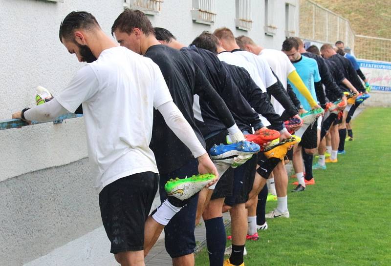 Fotbalisté 1. FC Slovácko zahájili v pátek 19. června letní přípravu. První trénink absolvovali na staroměstském Širůchu.