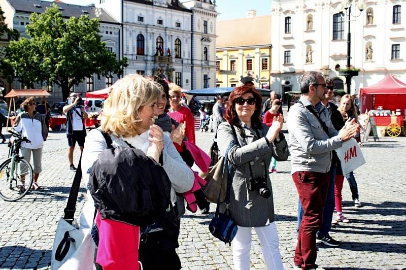 Sobotní počasí přálo druhému ročníku Dnů Italské republiky na Moravě, který se uskutečnil v centru slovácké metropole.