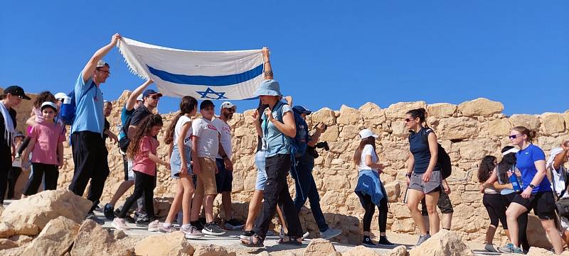Lhoťané na zájezdu v Izraeli.