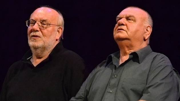 Jedinečnou možnost vidět naposledy společně na pódiu legendární bratry Jana (66) a Františka (65) Nedvědovy mělo uherskobrodské publikum v neděli 16. června. 