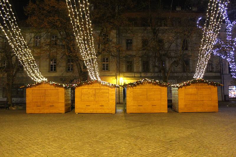 Vánoční výzdoba Uherského Hradiště. Masarykovo náměstí.