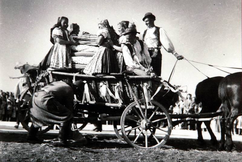 Výstava  Výstava Slovácko 1937 ve  Slováckém muzeu v Uherském Hradiště.