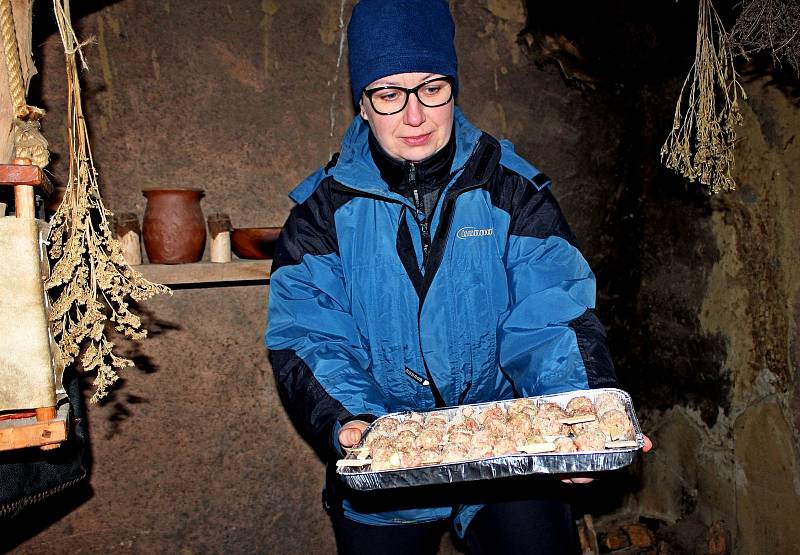 Chýše starých Slovanů provoněla už poosmnácté jídla skautských kuchtíků a kuchtiček.