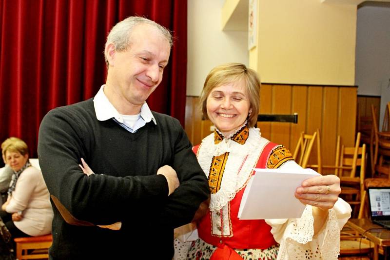 V boršickém kulturním době  panovala příjemná plesová atmosféra krojovaných dětí.