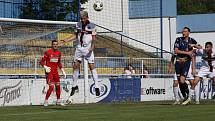 Fotbalisté Slovácka (modré dresy) v úterním přípravném zápase zdolali Zlaté Moravce 1:0.