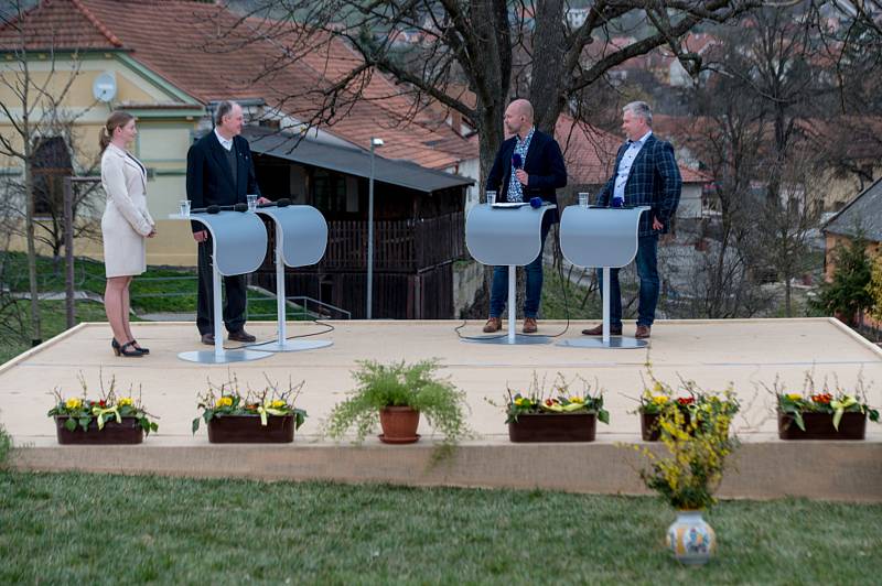 Slovácké Velikonoce na televizní obrazovce. Pořad Sečteno ČT vysílaný z Vlčnova.