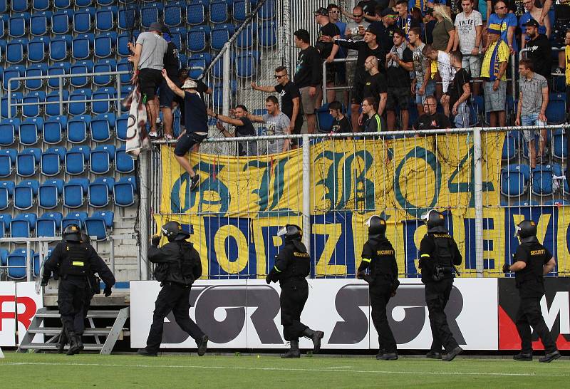 Derby Slovácko vs. Zlín v Uherském Hradišti