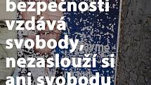 Upravenými plakáty doslova zaplavili plakátovací plochy v centru Uherského Hradiště a v přilehlých čtvrtích žáci výtvarného oboru ZUŠ Uherské Hradiště.