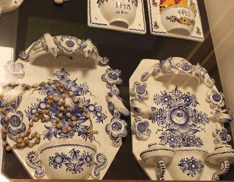 Darované kropenky od buchlovické Ludmily Vláškové budou trvale zdobit Muzeum Podhradí.