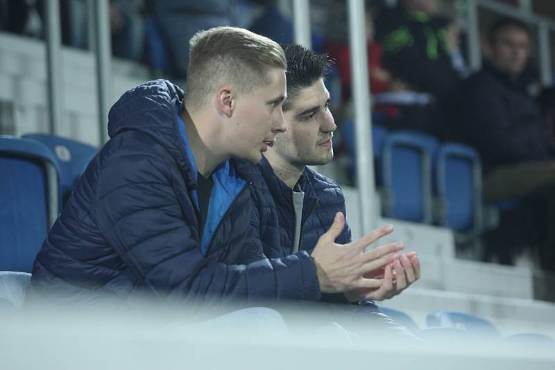 Fotbalistky Slovácka (bílé dresy) se v předehrávce 9. kole první ženské ligy utkaly s vedoucí Slavií Praha.