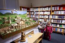 Adventním hitem se v Dolním Němčí stala výstava andělů s ručně vyřezávaným betlémem z Mistřic