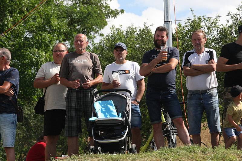 Fotbalisté Jalubí v sobotu slavili významné výročí devadesáti let od založení klubu.