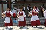 Vystoupení zahraničních folklórních souborů v muzeu v Uherském Brodě.  Na snímku italský soubor Gruppo Folk Val di Mazara z Mazara del Valle na Sicílii.