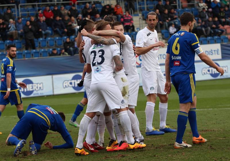 Slovácko proti Jihlavě - Radost Slovácka po vyrovnání na 1:1.