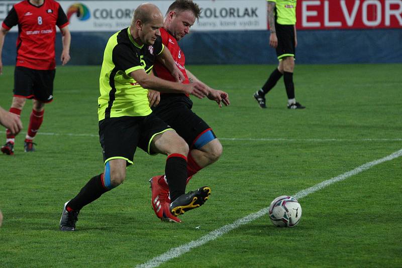 Fotbalisté Jalubí (žlutočerné dresy) zdolali ve finále Poháru OFS Jarošovský pivovar Stříbrnice 7:1. Utkání na stadionu ligového Slovácka sledovalo 1234 diváků.