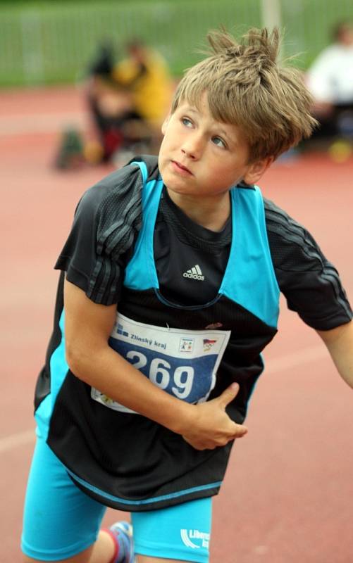 Hry VI. letní olympiády dětí a mládeže ČR ve Zlínském kraji. Atletika na atletickém stadionu v Uherském Hradišti.