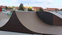 V Dolním Němčí otevřeli skatepark za tři miliony korun, k vidění byla také freestylová show.