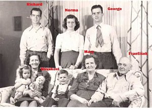 Rodina Ondrušků někdy kolem roku 1950