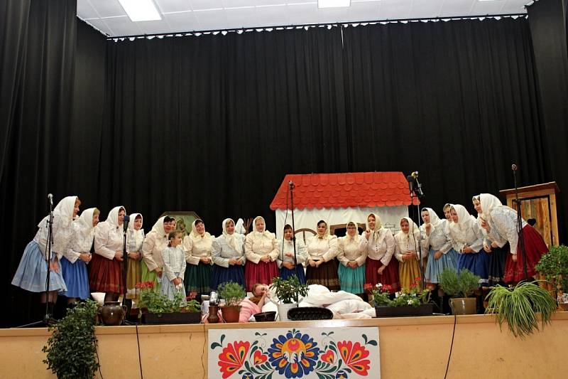 Nedakoňské srnky slavily jubileum pořadem Pod peřinou