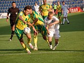 O vítězství 1. FC Slovácka nad Sokolovem rozhodl brankou ze začátku druhého poločasu domácí záložník Filip Racko (vpravo). 