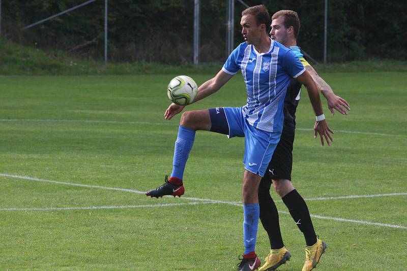 Fotbalista Hluku Richard Vaďura pracuje ve Slovácku jako kondiční trenér mládeže. Nyní studuje v Madridu.