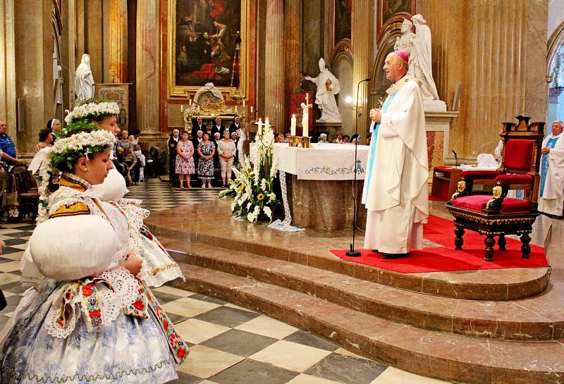  MŠE I ZÁBAVA. Už potřinácté uspořádala Matice velehradská k oslavě Panny Marie Nanebevzaté matiční pouť.